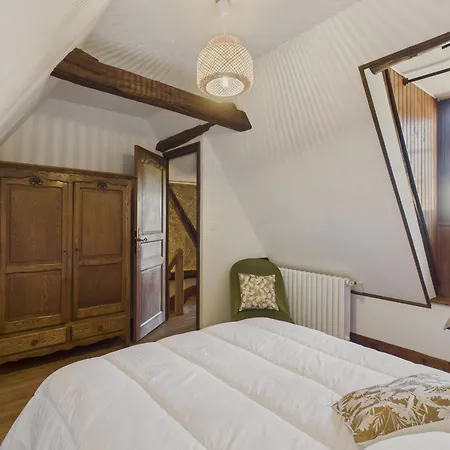 Jolie Maison Avec Jacuzzi Pour 8 Personnes