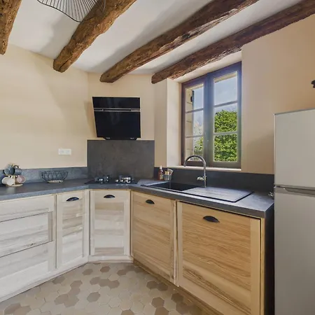Jolie Maison Avec Jacuzzi Pour 8 Personnes *